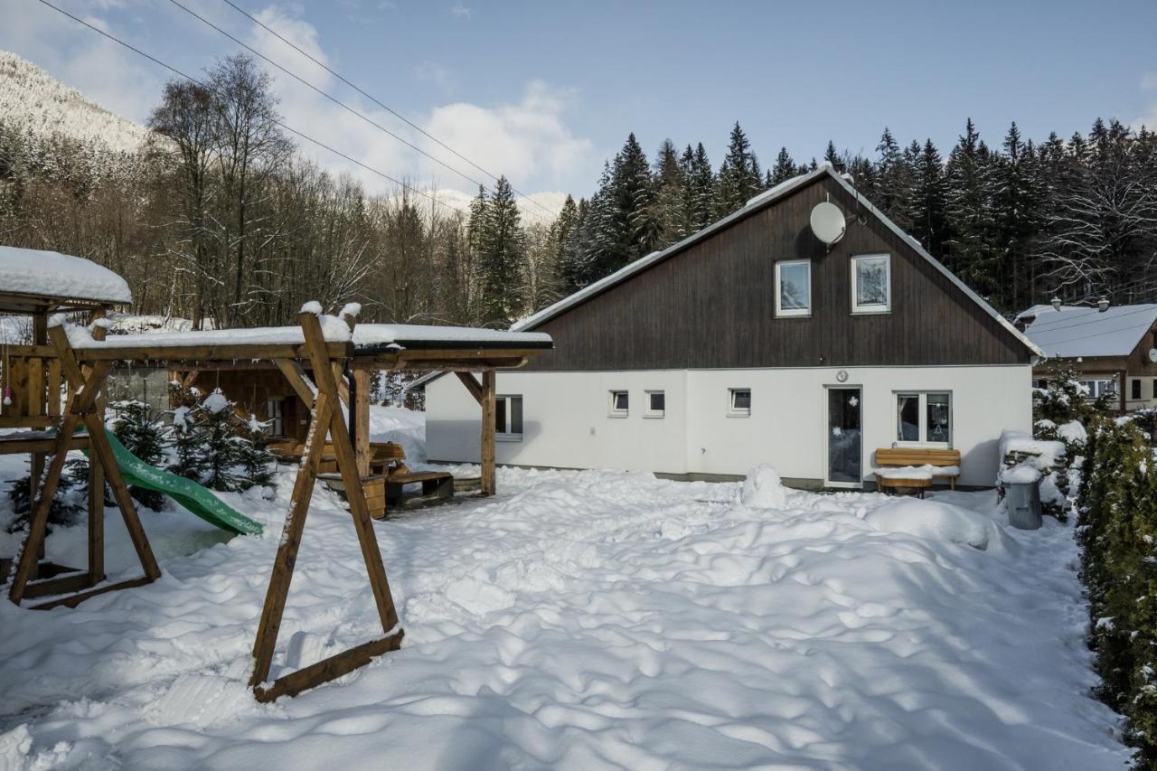 Desny Kout Villa Kouty Buitenkant foto